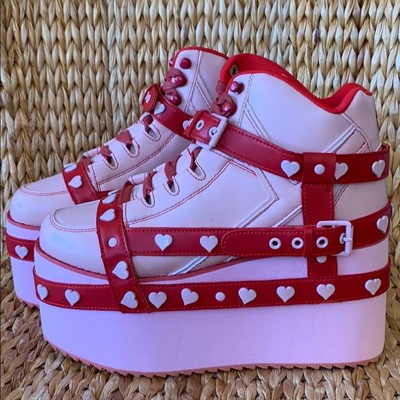 New 💕❤️💕YRU Pink Qozmo Red Bondage Hearts - Picture 3 of 7